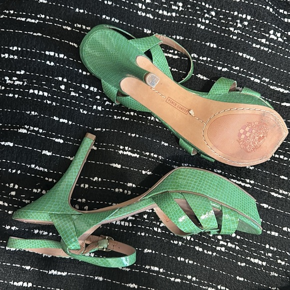 Vince Camuto platform sandal heel teal color - Picture 2 of 8